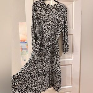 NWOT MARKS ANS SPENCER cheetah print black & white midi dress with optional belt